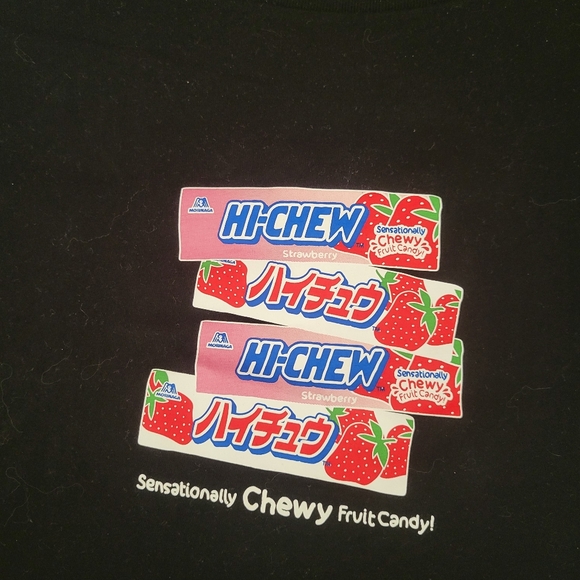Uniqlo UT Hi-Chew Graphic T-Shirt - Picture 2 of 4